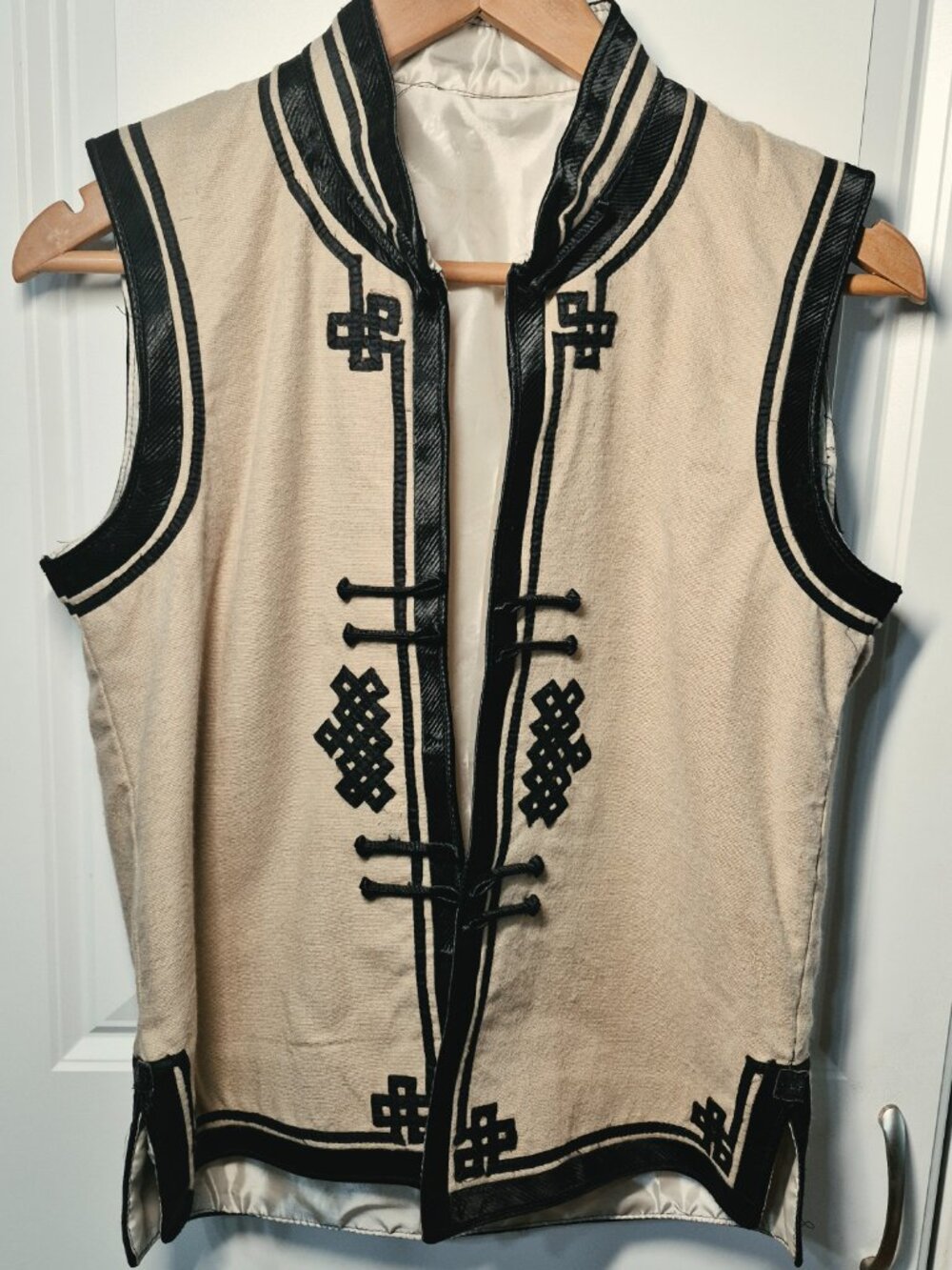 VTG Vintage Asian Chinese Frog Closure Lined Vest Beautiful Women's Small